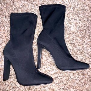 Round toe sock booties